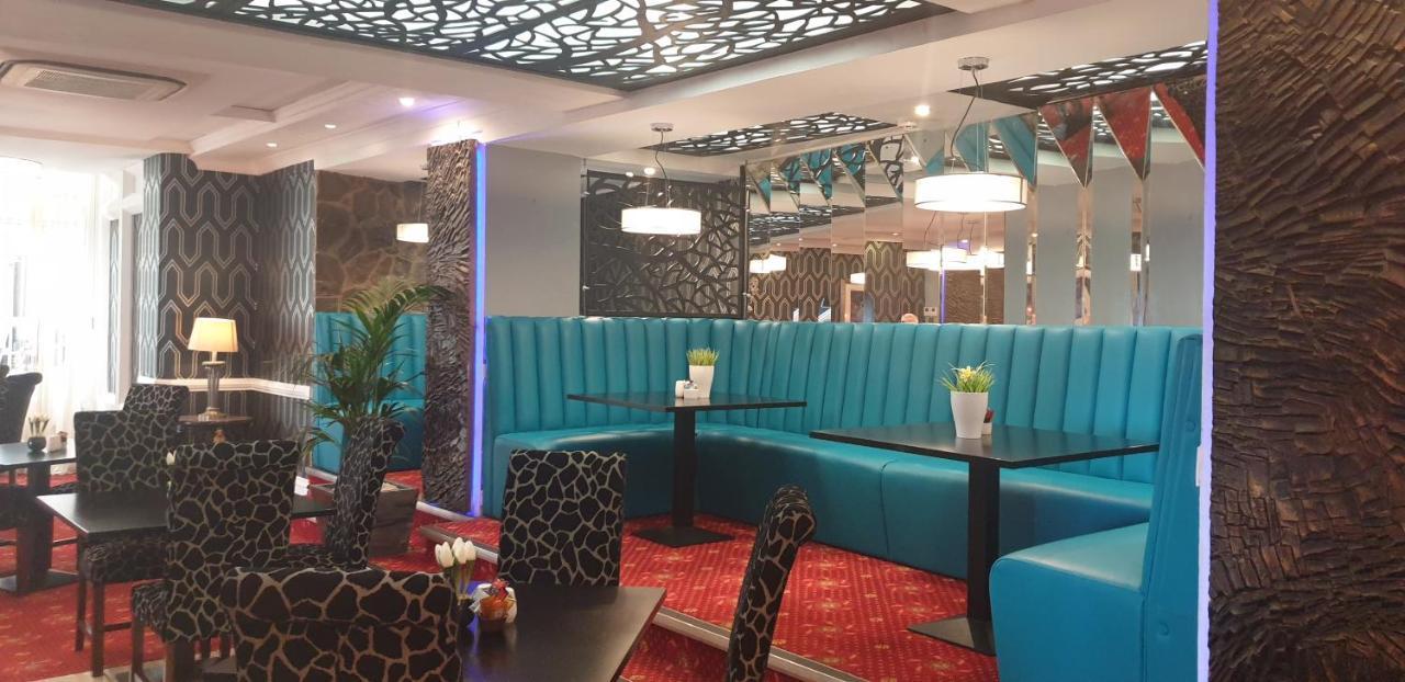 The Diplomat Hotel Restaurant & Spa Λανέλι Εξωτερικό φωτογραφία