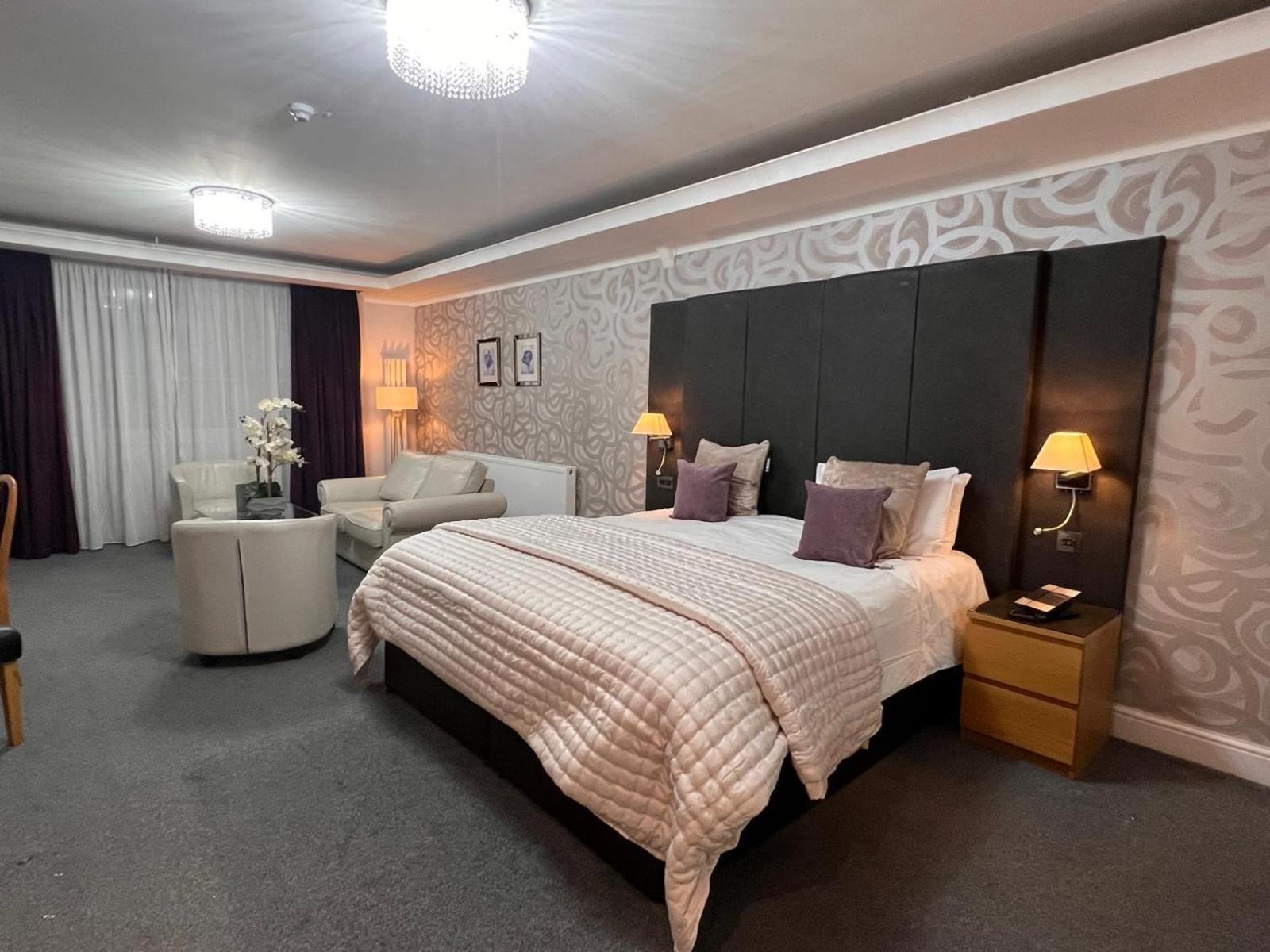 The Diplomat Hotel Restaurant & Spa Λανέλι Εξωτερικό φωτογραφία